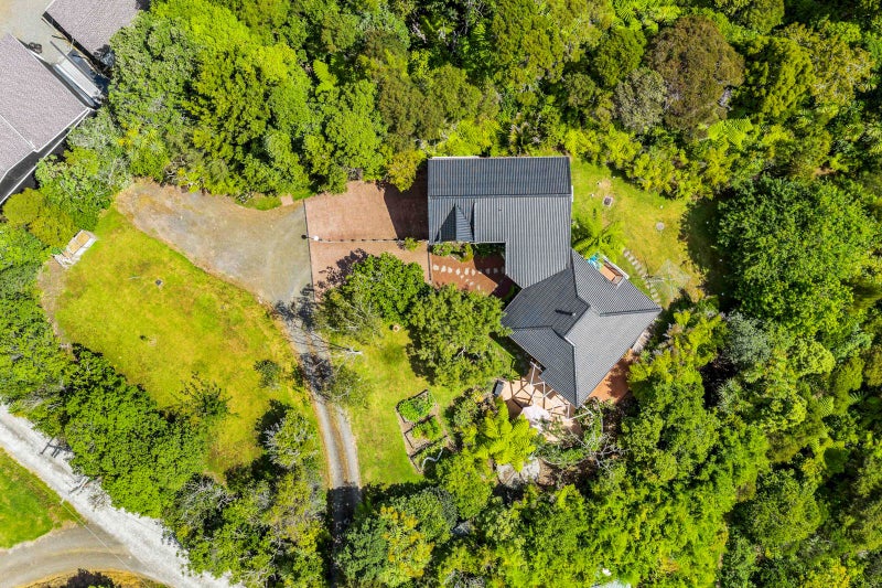 17 Welsh Hills Road, Swanson, Auckland - Carousel 1