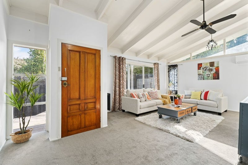 32B Lyttelton Avenue, Forrest Hill, Auckland - Carousel 2