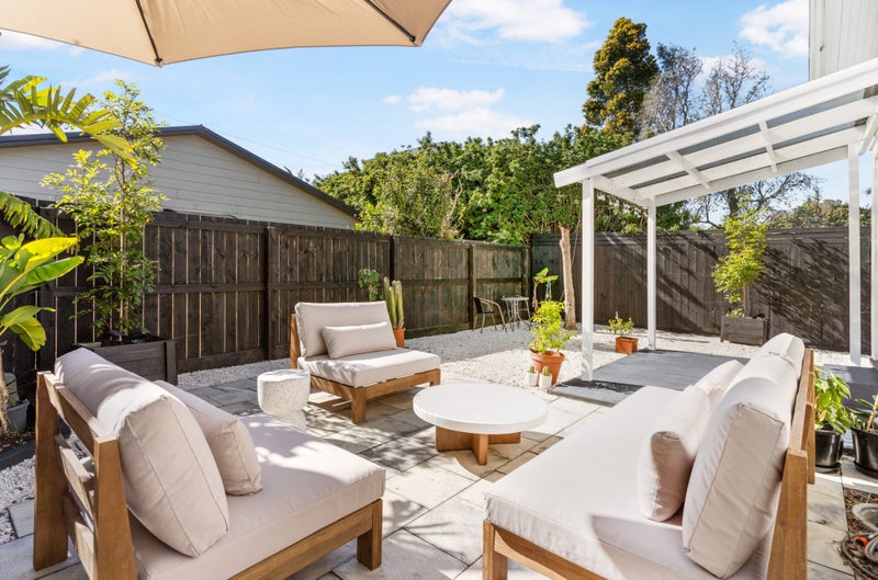 12 Mona Avenue, Mangere Bridge, Auckland - Carousel 1