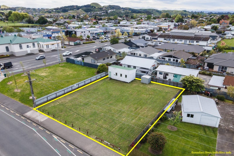 18 Meeanee Road, Taradale, Napier - Carousel 2