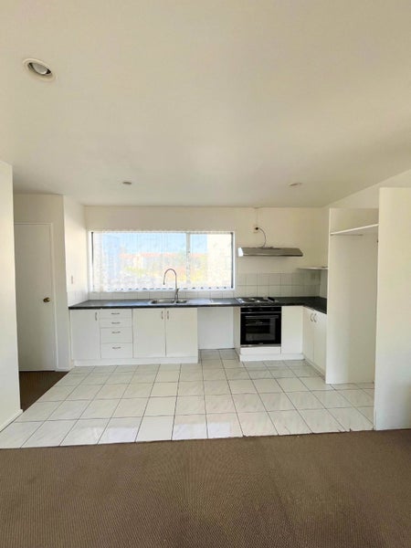 7/1 Briar Way, New Lynn, Auckland - Carousel 2