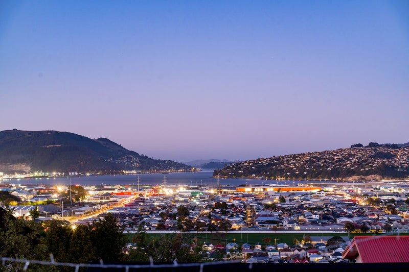 24 Bangor Terrace, Kew, Dunedin - Carousel 2
