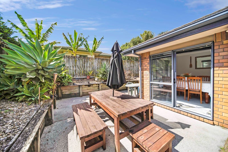12 Brunswick Rise, Mangere, Auckland - Carousel 1