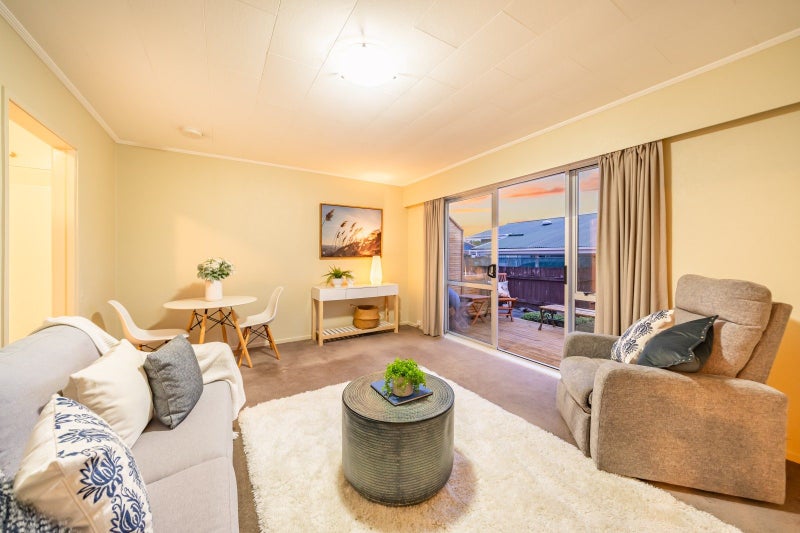 9B Haylock Grove, Totara Park, Upper Hutt - Carousel 2