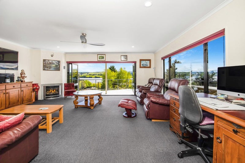 12 Kilgour Street, Waihola - Carousel 2