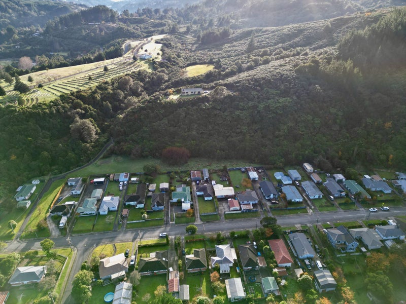 49B Gillespies Road, Birchville, Upper Hutt - Carousel 6