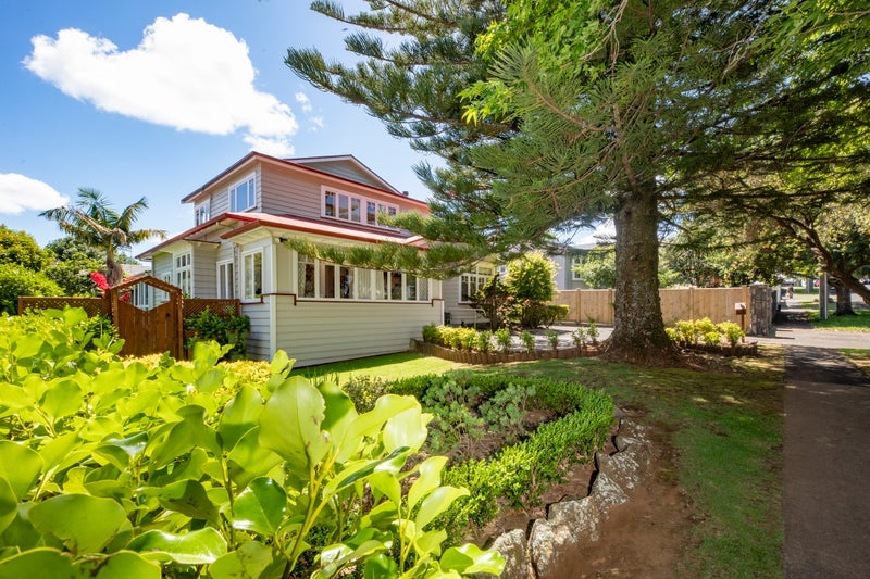 11 Acorn Street, Royal Oak, Auckland - Carousel 2