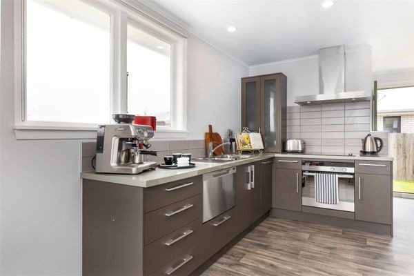 25 Brewer Street, Blenheim - Carousel 2
