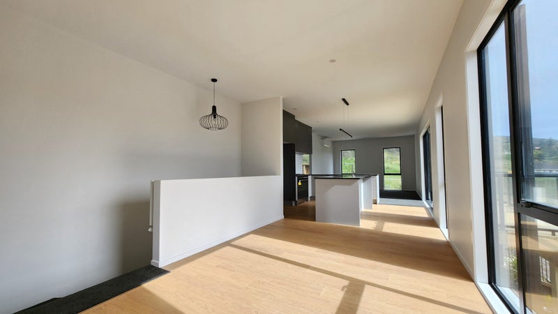 36 Hokioi Drive, Kenepuru, Porirua - Carousel 2