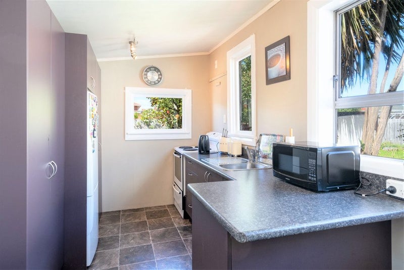 1 Douglas Street, Saint Kilda, Dunedin - Carousel 2