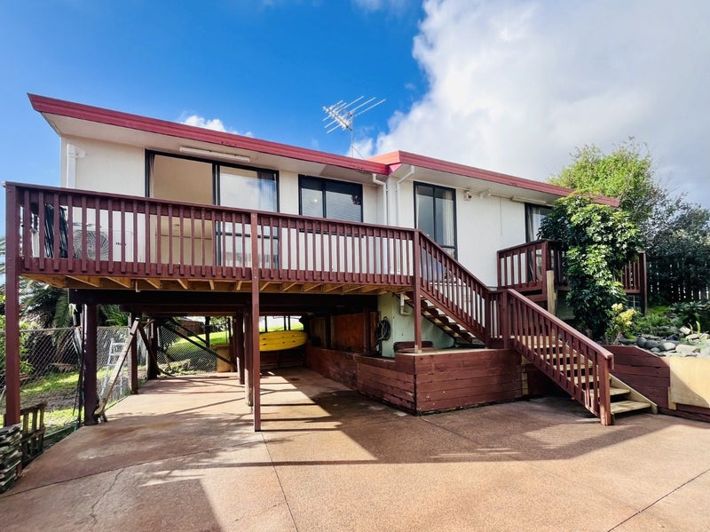 5 Kopara Place, Clendon Park, Auckland - Carousel 1