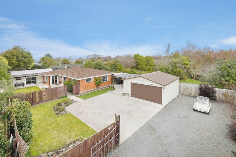 41A Lake Terrace Road, Burwood, Christchurch - Carousel 1