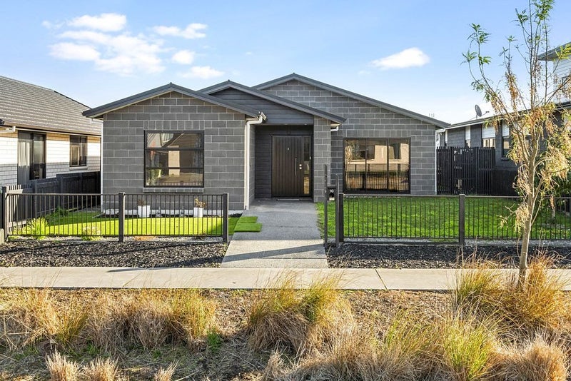 10 Lulu Avenue, Chartwell, Hamilton - Carousel 1