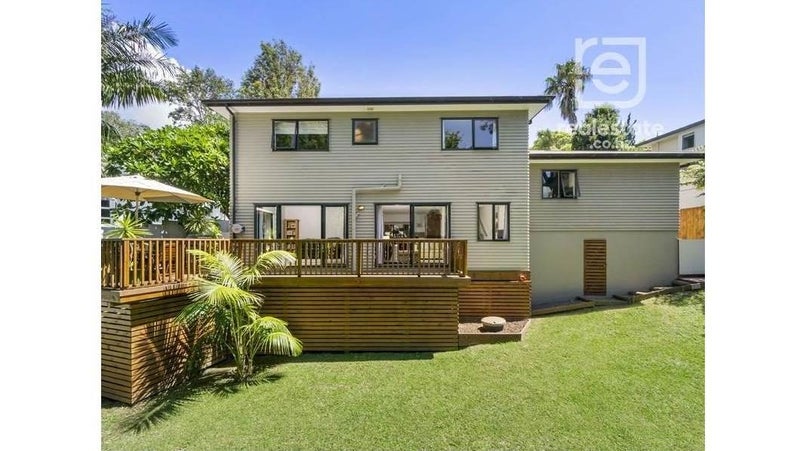 16B Charmaine Road, Torbay, Auckland - Carousel 1