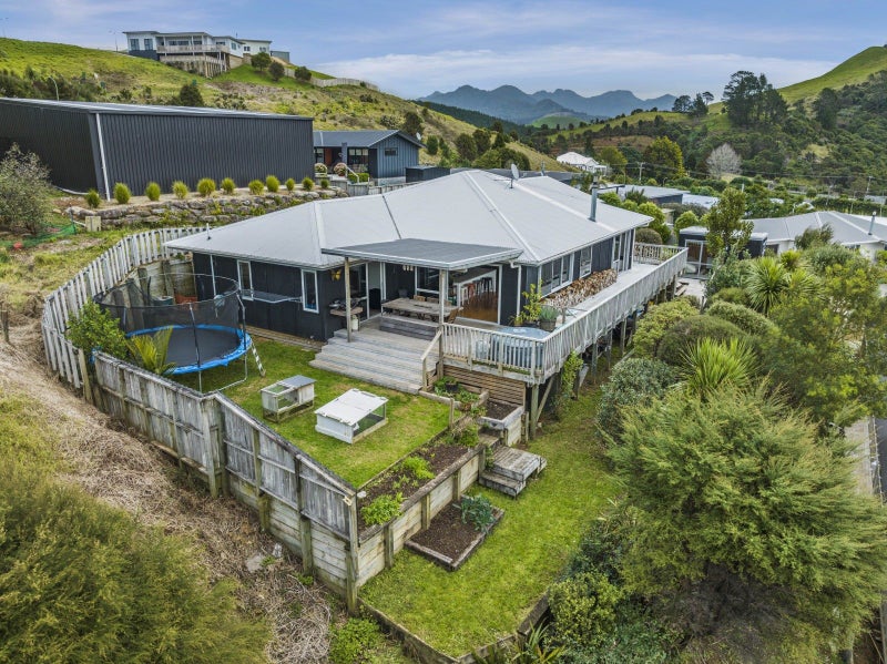 127 Te Tutu Street, Whangamata - Carousel 1