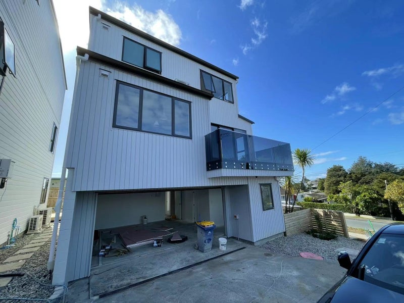 1A Tui Glen Road, Birkenhead, Auckland - Carousel 2
