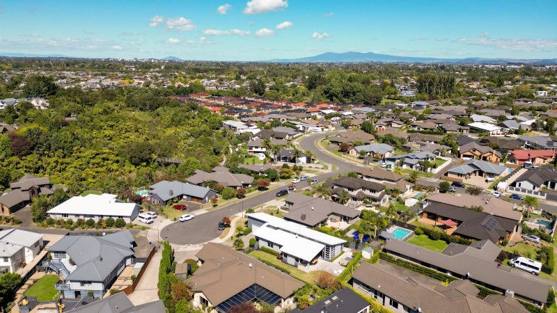 7 Grenache Place, Rototuna, Hamilton - Carousel 23