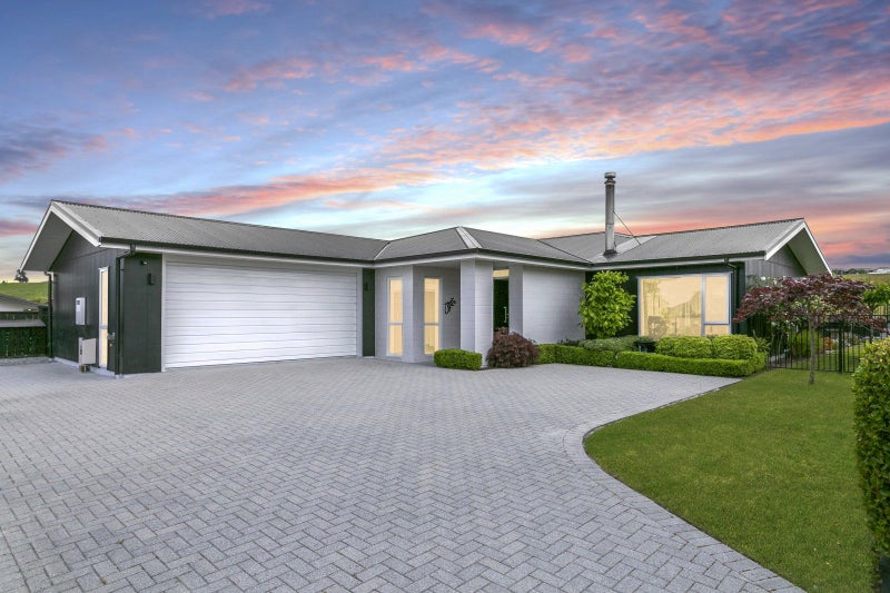 19 The Pheasant Tail, Nukuhau, Taupo - Carousel 1