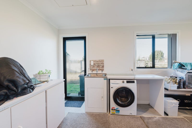 5A East Ridge Grove, Newstead, Hamilton - Carousel 36