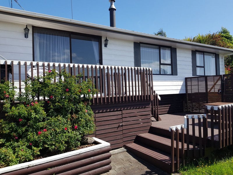 13A Mataura Place, Clover Park, Auckland - Carousel 1