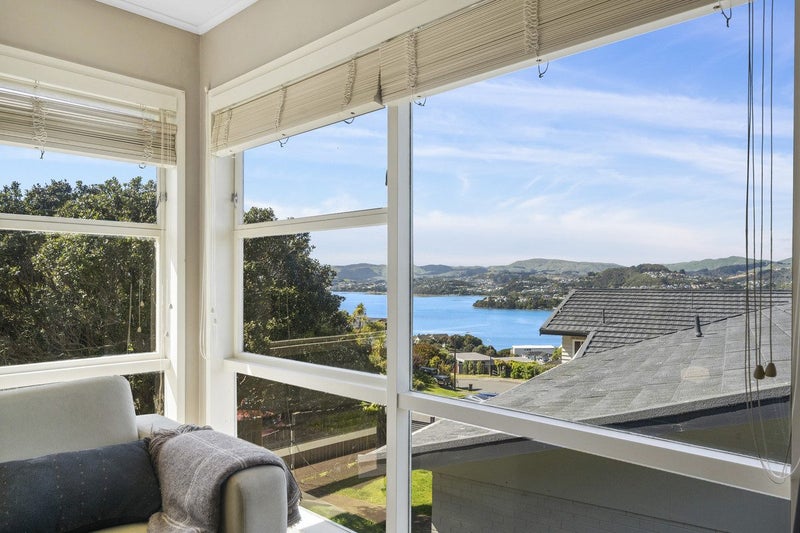 28 Truro Road, Camborne, Porirua - Carousel 1