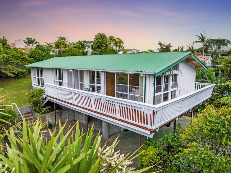 283A Beach Road, Campbells Bay, Auckland - Carousel 2