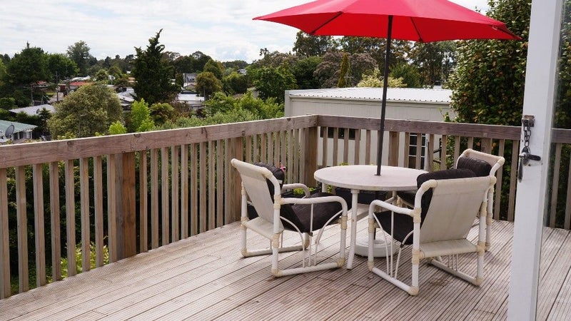15 Pelorus Street, Glenview, Hamilton - Carousel 1