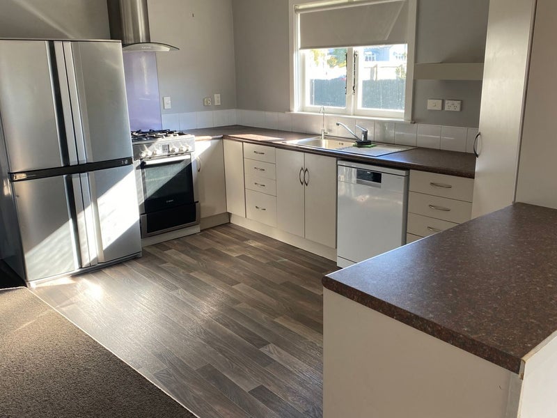 11 Summerhays Street, Terrace End, Palmerston North - Carousel 2