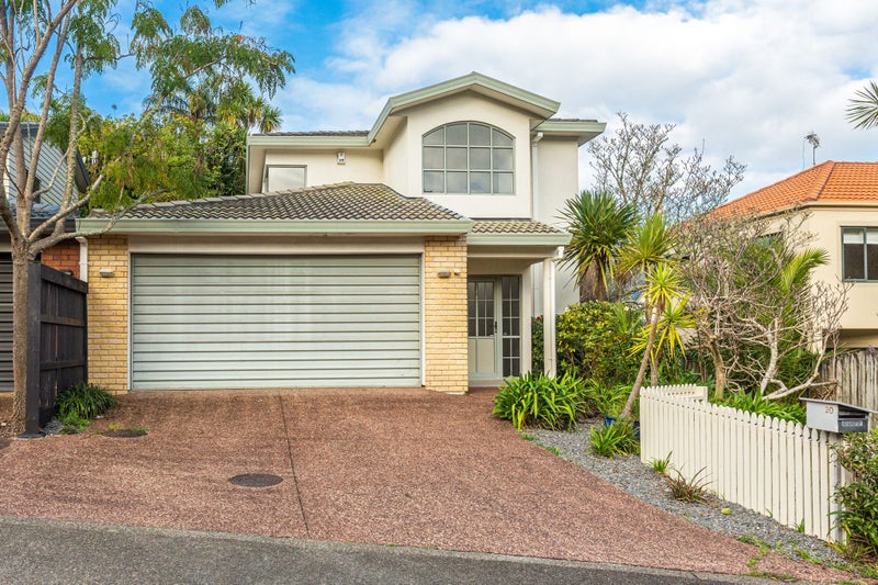 20 Bush View Lane, Northcote, North Shore City - Carousel 1