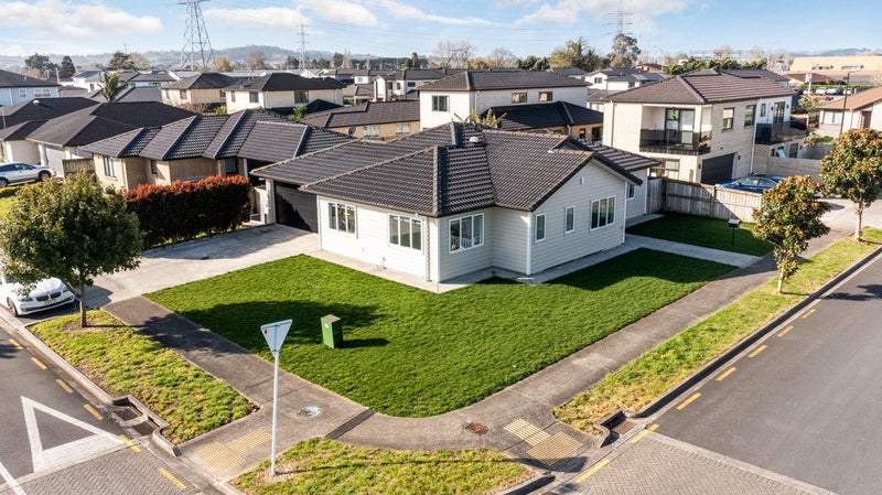 7 Peerless Avenue, Takanini, Auckland - Carousel 2