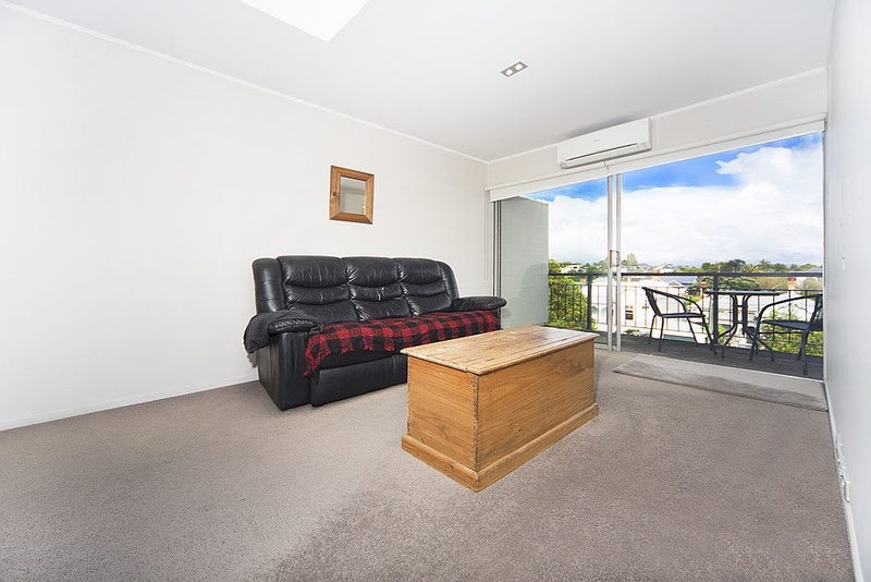 10/59 Sentinel Road, Herne Bay, Auckland - Carousel 2