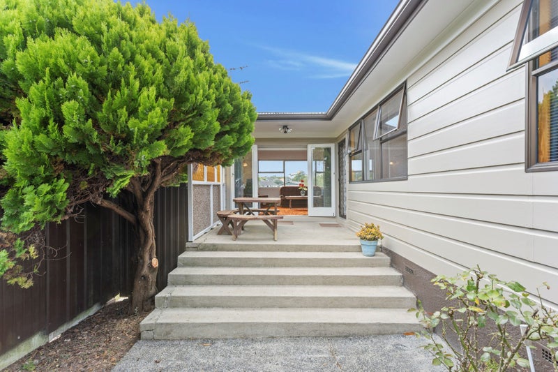 41 Longburn Road, Henderson, Auckland - Carousel 2