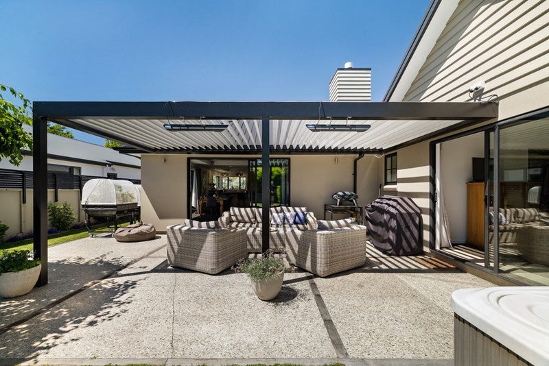 11 Bridesdale Drive, Lake Hayes, Queenstown - Carousel 1