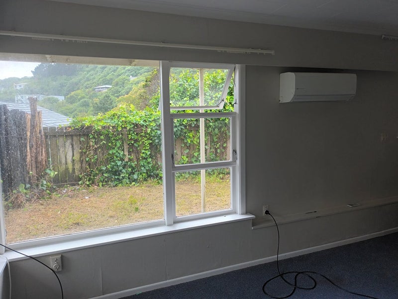 33A Hathaway Avenue, Karori, Wellington - Carousel 2
