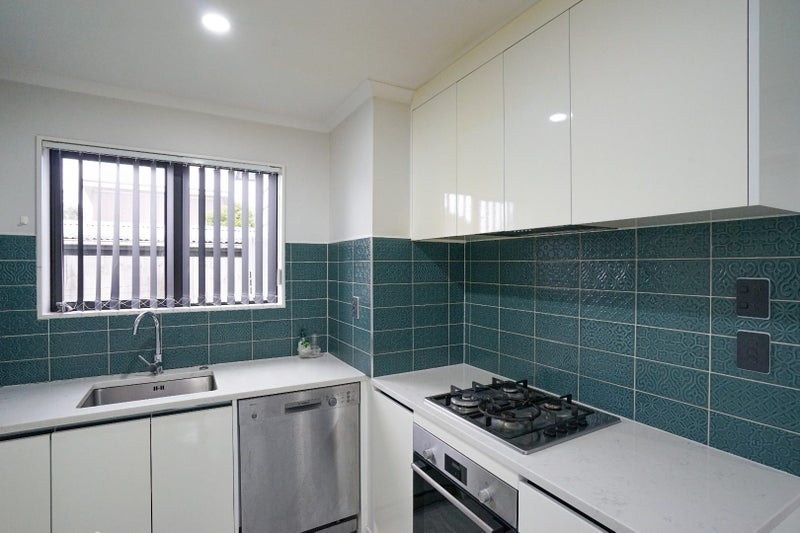 425D Great South Road, Opaheke, Papakura - Carousel 2