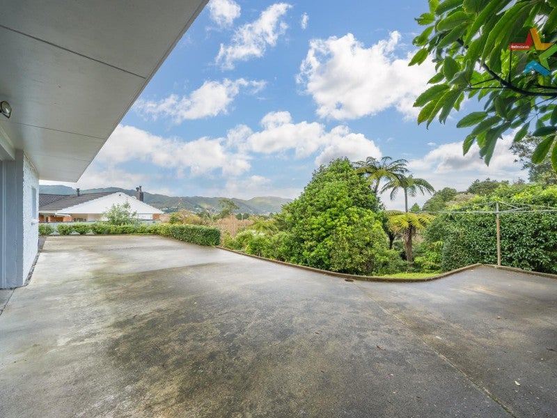 4 Major Drive, Kelson, Lower Hutt - Carousel 26