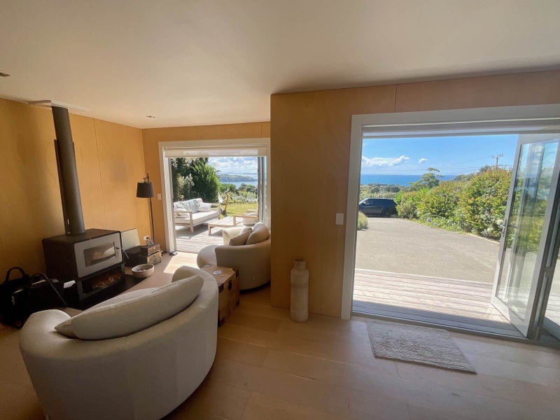 35 Hauraki Road, Oneroa, Waiheke Island - Carousel 2