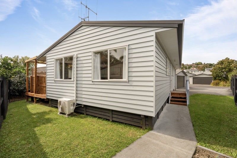 3 Kelvin Way, Judea, Tauranga - Carousel 12