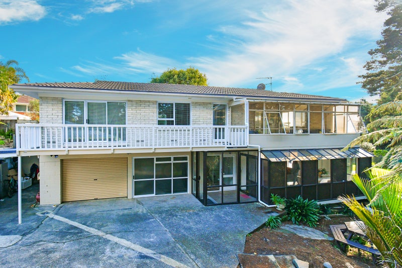 102 Lawrence Crescent, Hillpark, Auckland - Carousel 1