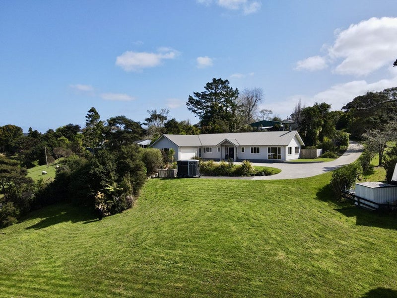 26C Mcentee Road, Waitakere, Auckland - Carousel 1