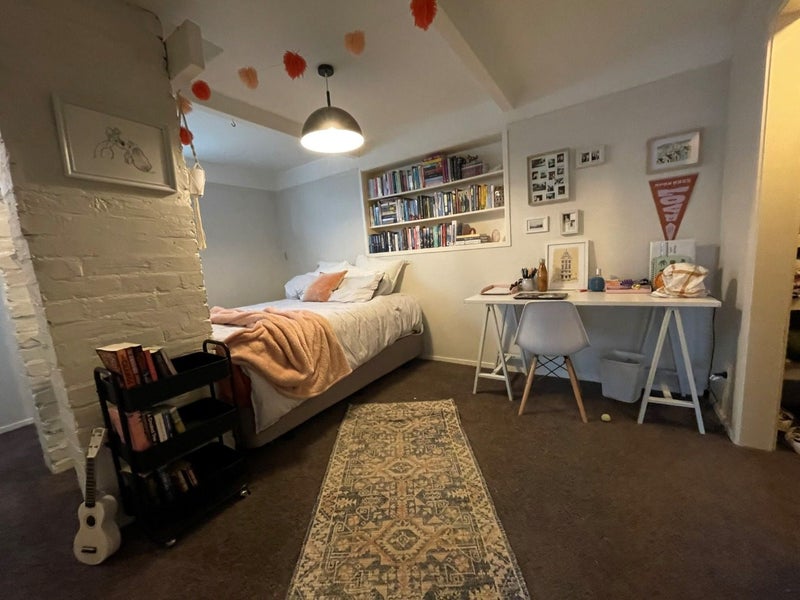 28 Scarborough Terrace, Mount Victoria, Wellington - Carousel 2