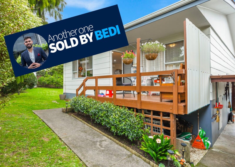 1/11 Zita Maria Drive, Massey, Auckland - Carousel 1