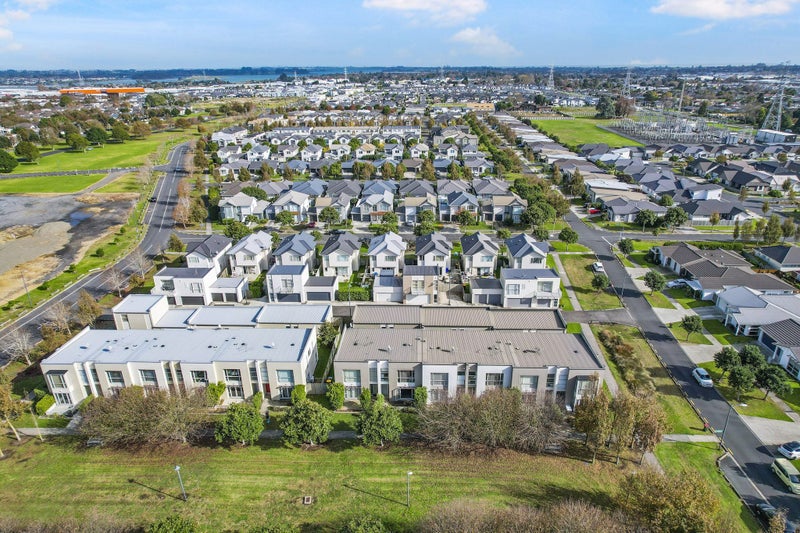 73 Popokatea Drive, Takanini, Auckland - Carousel 25