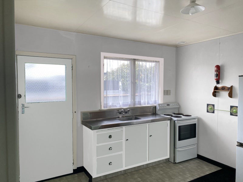 78 Chalmers Avenue, Hampstead, Ashburton - Carousel 2