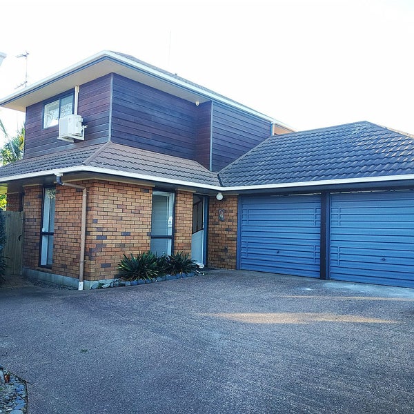 2/25 Golfland Drive, Golflands, Auckland - Carousel 1