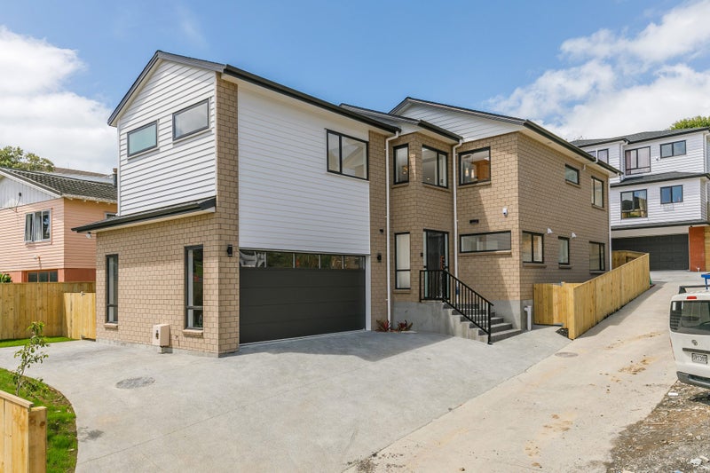 83A Lake Road, Northcote, Auckland - Carousel 1