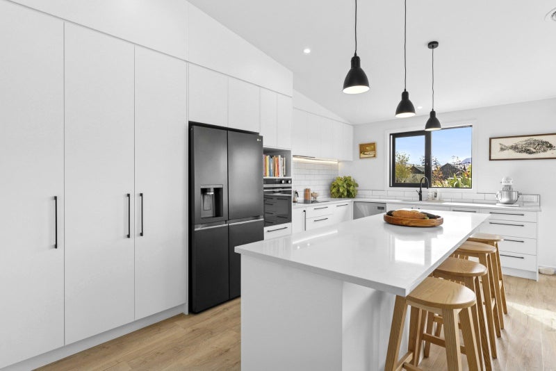 3 Mount Prospect Lane, Wānaka - Carousel 2