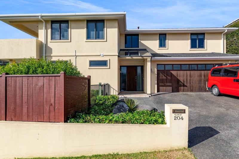 204 Heta Road, Merrilands, New Plymouth, Taranaki - Carousel 1