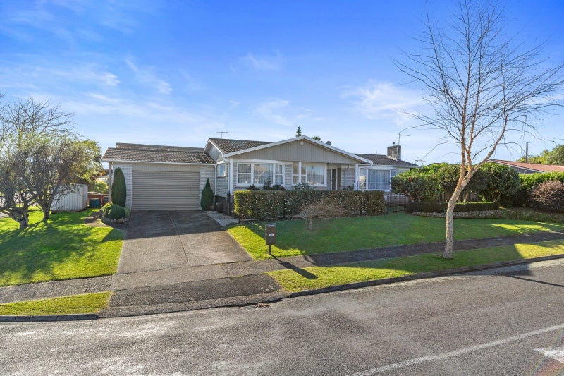3 Dalmont Place, Chartwell, Hamilton - Carousel 1