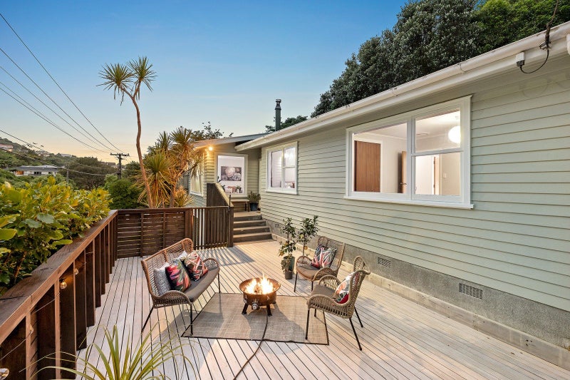 95 Awarua Street, Ngaio, Wellington - Carousel 1